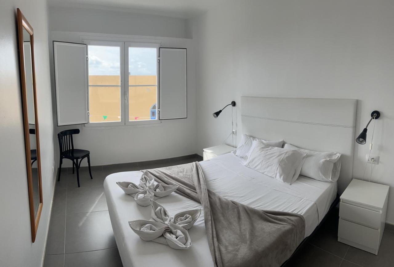 Edificio Playa Chica Apartment *