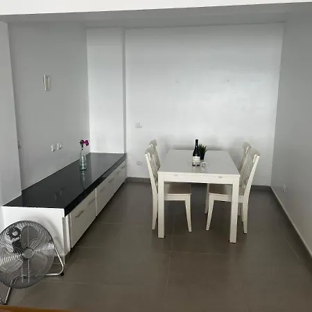 Edificio Playa Chica Apartment El Medano  Exterior photo
